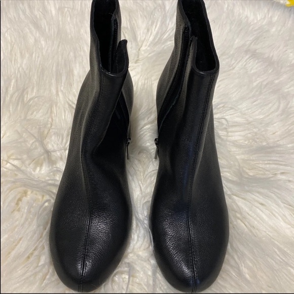 Jessica Simpson booties size  8.5 - Picture 4 of 4